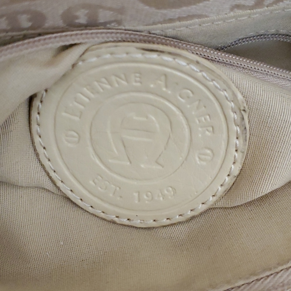 Etienne Argner tan purse - Picture 4 of 9